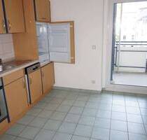 Frei ab 1.8.26 !!!! Laminat und großer Balkon - EBK inkl. - 3. OG - Chemnitz Hilbersdorf