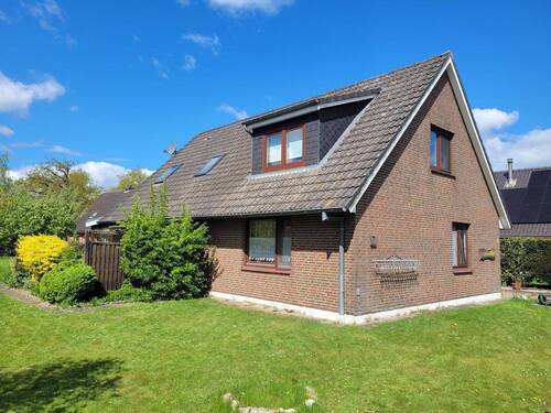 Seitenansicht - 5 Zimmer Einfamilienhaus zum Kaufen in Horstedt