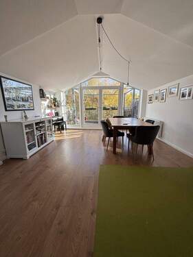 Wohnzimmer - Etagenwohnung mit 112,00 m² in Hannover zum Kaufen