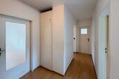 Flur_1 - 