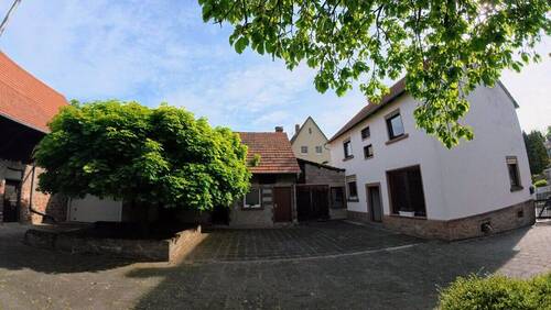 Wohnträume wahr werden lassen - 5 Zimmer Mehrfamilienhaus, Wohnhaus in Groß-Umstadt / Wiebelsbach