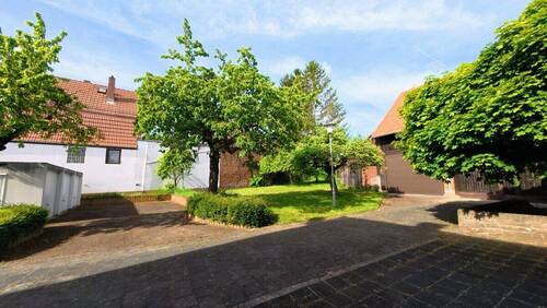 Einzigartiges Hofensemble - Mehrfamilienhaus, Wohnhaus mit 100,00 m&sup2; in Groß-Umstadt / Wiebelsbach zum Kaufen