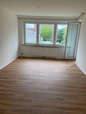 Flamweg 63 WOHNZIMMER.jpeg - 