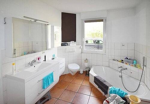 Familienbad mit Wanne - 