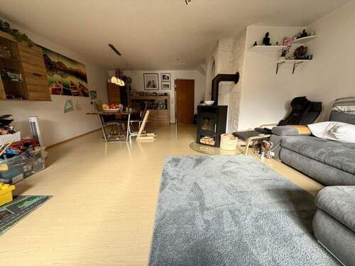 Wohn- und Esszimmer - Blick 2 - 
