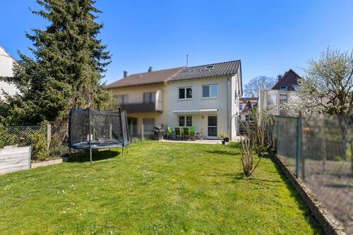 Hinterhaus Aussenansicht (10) - Privatsphäre & Potenzial - das Beste aus beiden Welten € 28.080,-- Miete p.a.