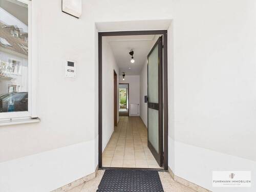 Eingang - 2 Zimmer Etagenwohnung in Saarbrücken
