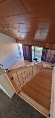 Treppenaufgang zur Galerie - 