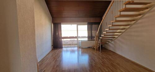 Blick in den Wohnbereich - BI 31 - Geräumige und helle 2-Zi.-Mais.-Whg. in Augsburg Hochzoll