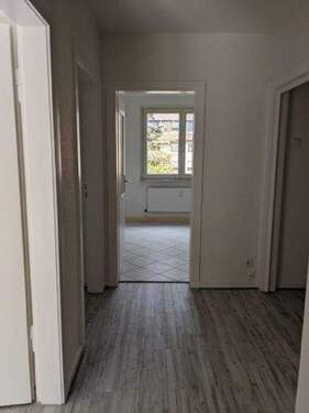 Diele - 2 Zimmer Etagenwohnung in Duisburg