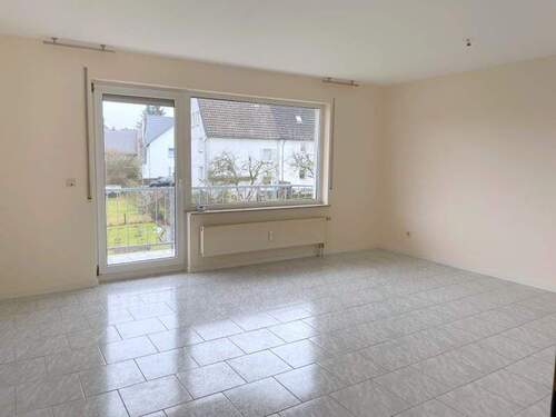 Wohnzimmer - 3 Zimmer Etagenwohnung zur Miete in Wallmerod