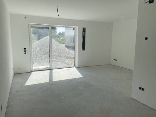 Lebensmittelpunkt - 6 Zimmer Doppelhaushälfte zum Kaufen in Pforzen