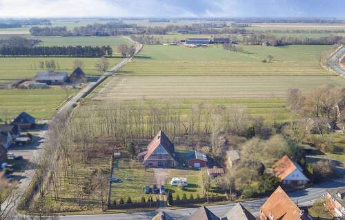 Luftbild - 7 Zimmer Einfamilienhaus in Belum
