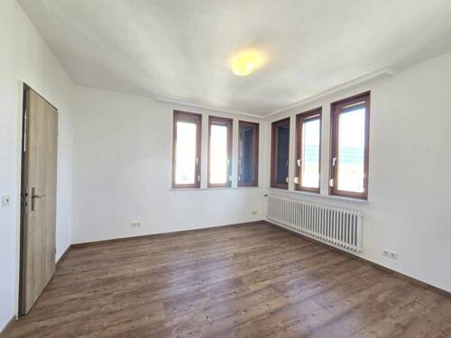 Zimmer - Mehrfamilienhaus, Wohnhaus in Sankt Georgen im Schwarzwald