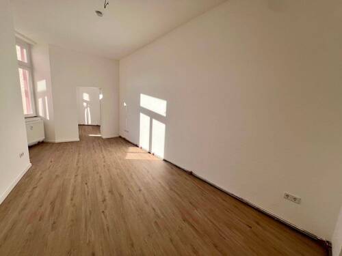 Wohnzimmer - 4 Zimmer Etagenwohnung zur Miete in Hanau