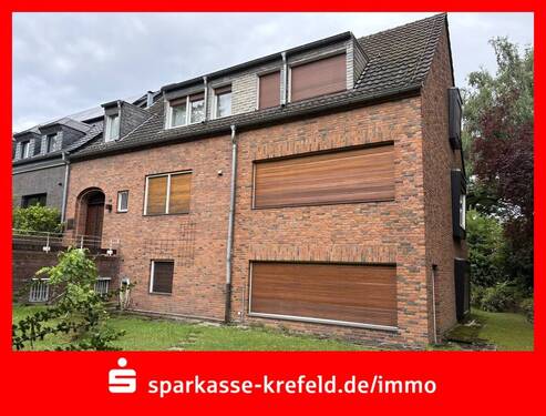 Vorderansicht - Zweifamilienhaus in gesuchter Lage