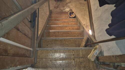 EG-Treppe zum Keller - 