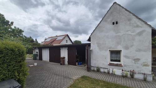 seitliche Ansicht - 4 Zimmer Doppelhaushälfte zum Kaufen in Weißwasser