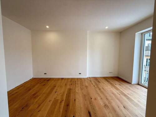 Schlafzimmer - 2 Zimmer Etagenwohnung in München