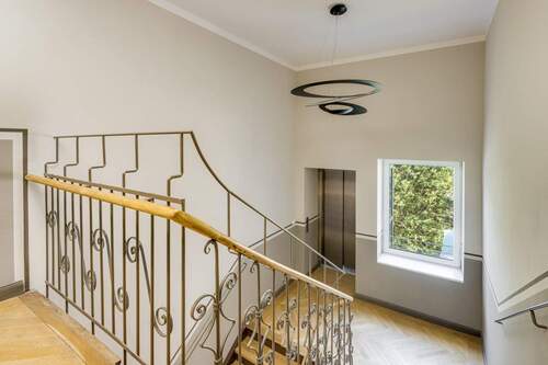 helles Treppenhaus - 