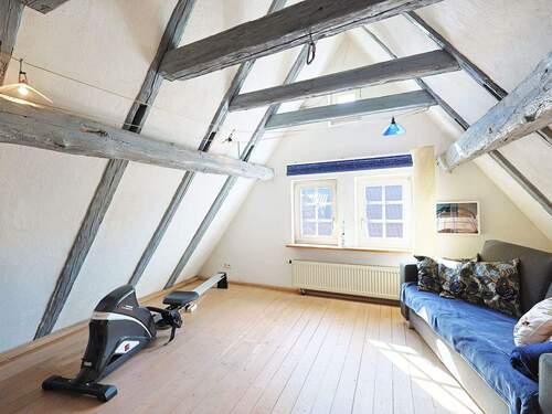 Schönes Arbeits- oder Kinderzimmer - 