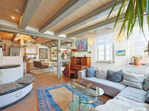 Heller, gemütlicher Wohnbereich mit Kamin - Doppelhaushälfte mit 135,00 m&sup2; in Ehningen zur Miete