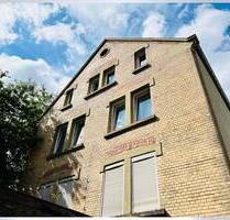 Gepflegte 2 Zimmer DG Mietwohnung in Stuttgart- West