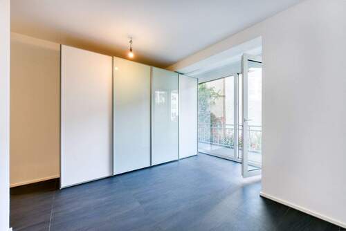Schlafen mit Schrank - 