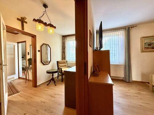 Schlafzimmer mit Ankleide - 