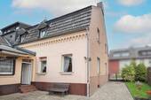 Außenansicht - Charmantes Einfamilienhaus mit Potenzial und Erweiterungsoption in ruhiger Lage von Willich-Anrath