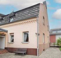 Charmantes Einfamilienhaus mit Potenzial und Erweiterungsoption in ruhiger Lage von Willich-Anrath