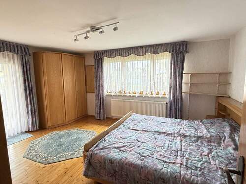 Schlafzimmer mit Terrasse - EG - 