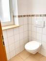 24.10a_Gäste-WC-mit Fenster - 