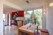 Küche/Esszimmer - 5 Zimmer Doppelhaushälfte zur Miete in München