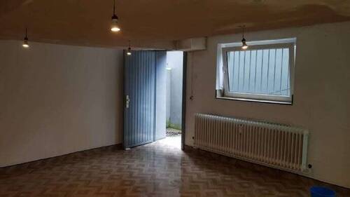 neue moderne Holzfliessen - Büro zur Miete in Köln