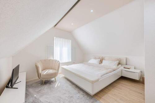 Schlafzimmer Dachgeschoss - 