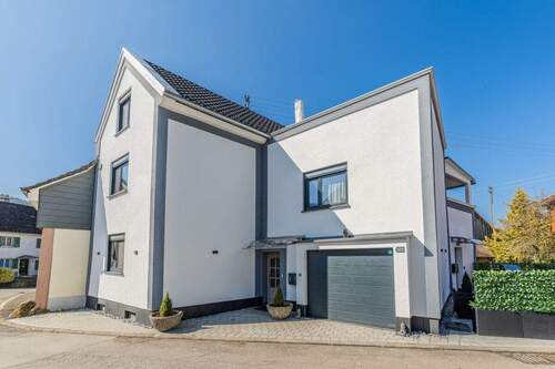 Außenansicht - 5 Zimmer Doppelhaushälfte zum Kaufen in Hilzingen / Weiterdingen