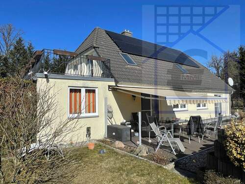 Ansicht Seite Terrasse - SCHÖNES ZWEIFAMILIENHAUS IN WALDDREHNA