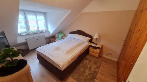 Schlafen - Etagenwohnung mit 60,40 m&sup2; in Schwanstetten zur Miete
