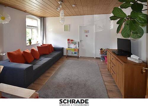 ...viel Platz für Couchlandschaften - 7 Zimmer Einfamilienhaus in Jerichow