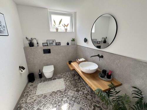 Erdgeschoss Gäste-WC - 