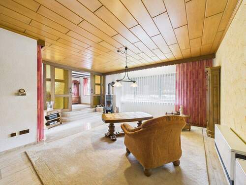 Wohnzimmer - Einfamilienhaus mit 238,00 m² in Sulz am Neckar / Bergfelden zum Kaufen