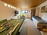 Schlafzimmer / Hobbyraum Untergeschoss - 