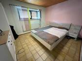 Schlafzimmer/ Hobbyraum Untergeschoss - 
