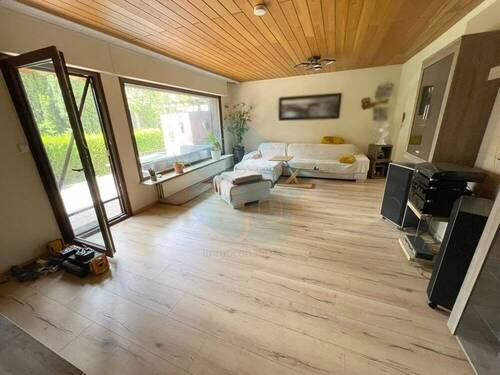 Wohnzimmer Erdgeschoss - Bungalow mit 110,00 m&sup2; in Münzenberg / Ober-Hörgern zum Kaufen