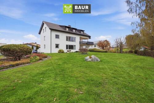 Luftbild - Mehrfamilienhaus, Wohnhaus mit 338,00 m&sup2; in Oggelshausen zum Kaufen