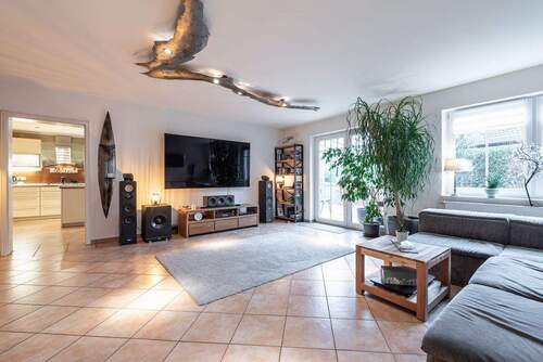 Wohnzimmer.jpg - Mehrfamilienhaus, Wohnhaus mit 252,00 m&sup2; in Todendorf zum Kaufen