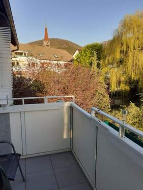 Blick zum Burgberg - von Privat! Ein Platz an der Sonne! Gemütl.2 Zi.-Whg.mit gr. Süd-Balkon + Burgbergblick