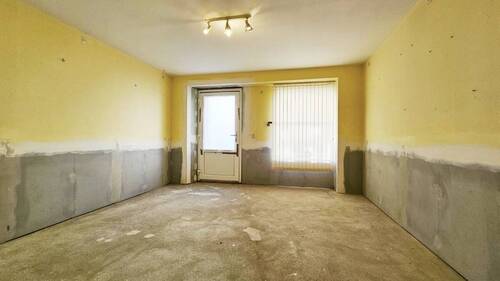 Gewerbe Erdgeschoss links - 