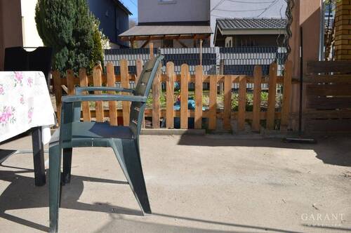 Garten mit Sitzgelegenheit - 